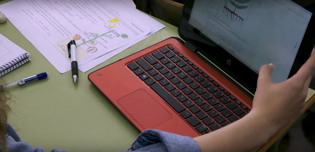 Ya son casi 550 los centros participantes en esta iniciativa, que permite al alumnado gallego estudiar con libro digital seis cursos consecutivos.