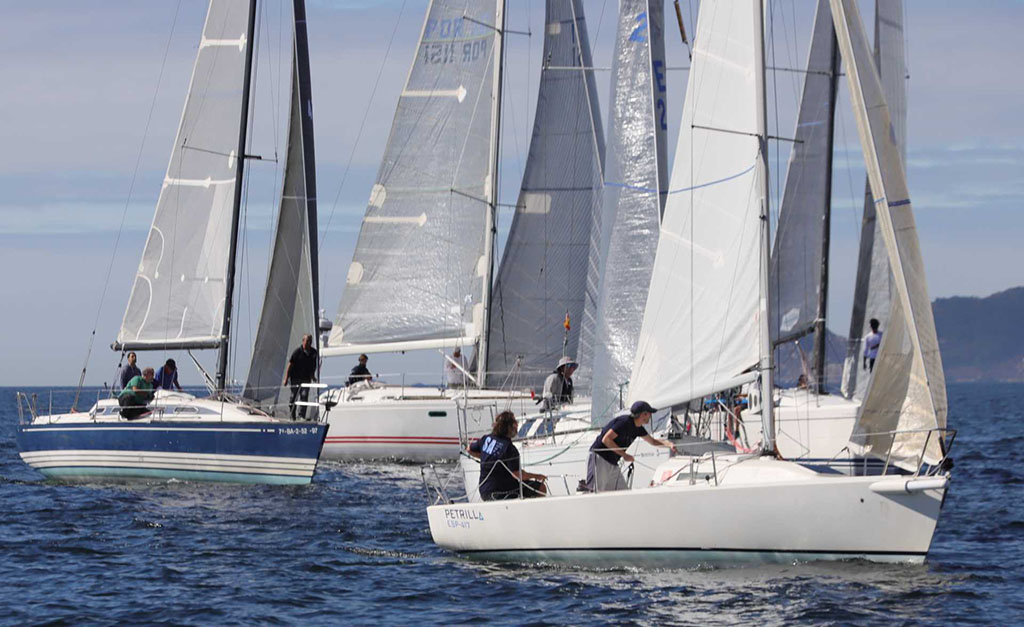 2022-10-02 El coruñés Petrilla de Marina Coruña vencedor A3, nuevo Campeón Ibérico en Vigo (Foto Pedro Seoane)