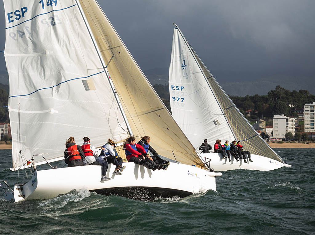 La intensidad del viento superó los 30 nudos en muchas ocasiones llegando incluso a los 39 nudos.  RFEV.
