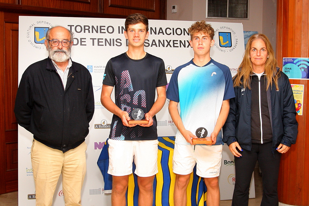 Filip y Mrva con Hernández y Sánchez Vicario.