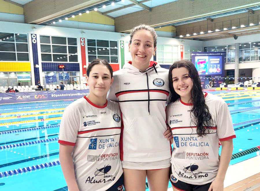 A nadadora Carla Carrón, do CN Ponteareas, campioa de España nos 100 e 200 metros libres.