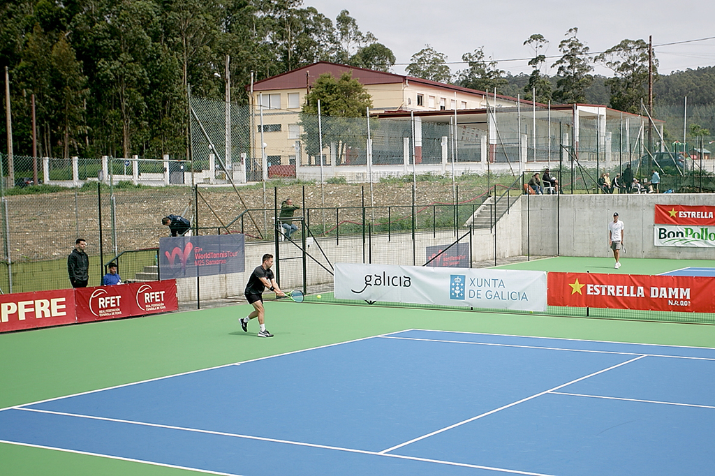 Iago Salvador (medios)