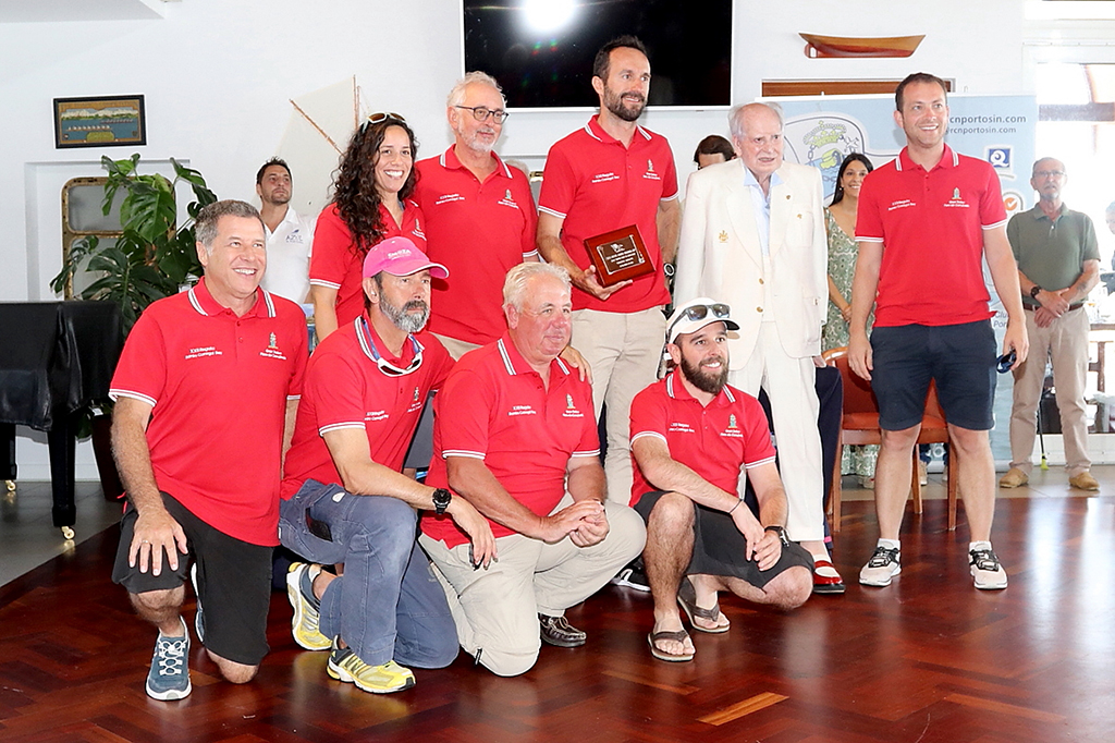 Bon III ganador del Gran Trofeo Faro de Corrubedo.