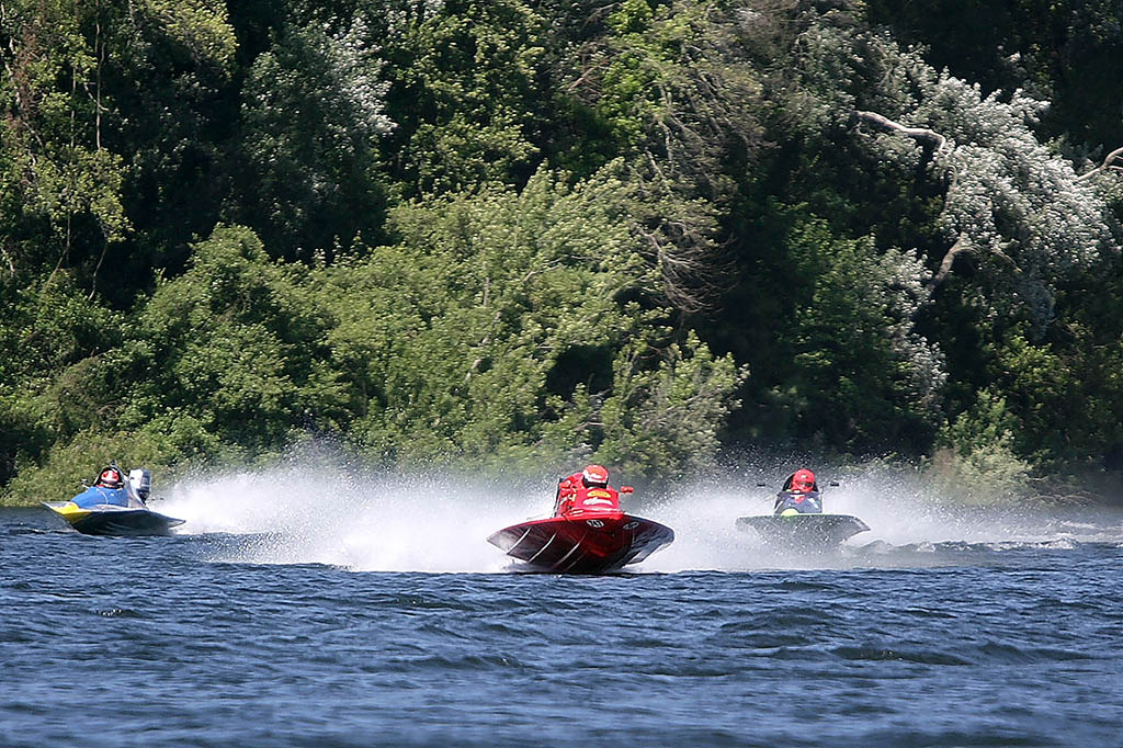 Enfilando la recta (medios)