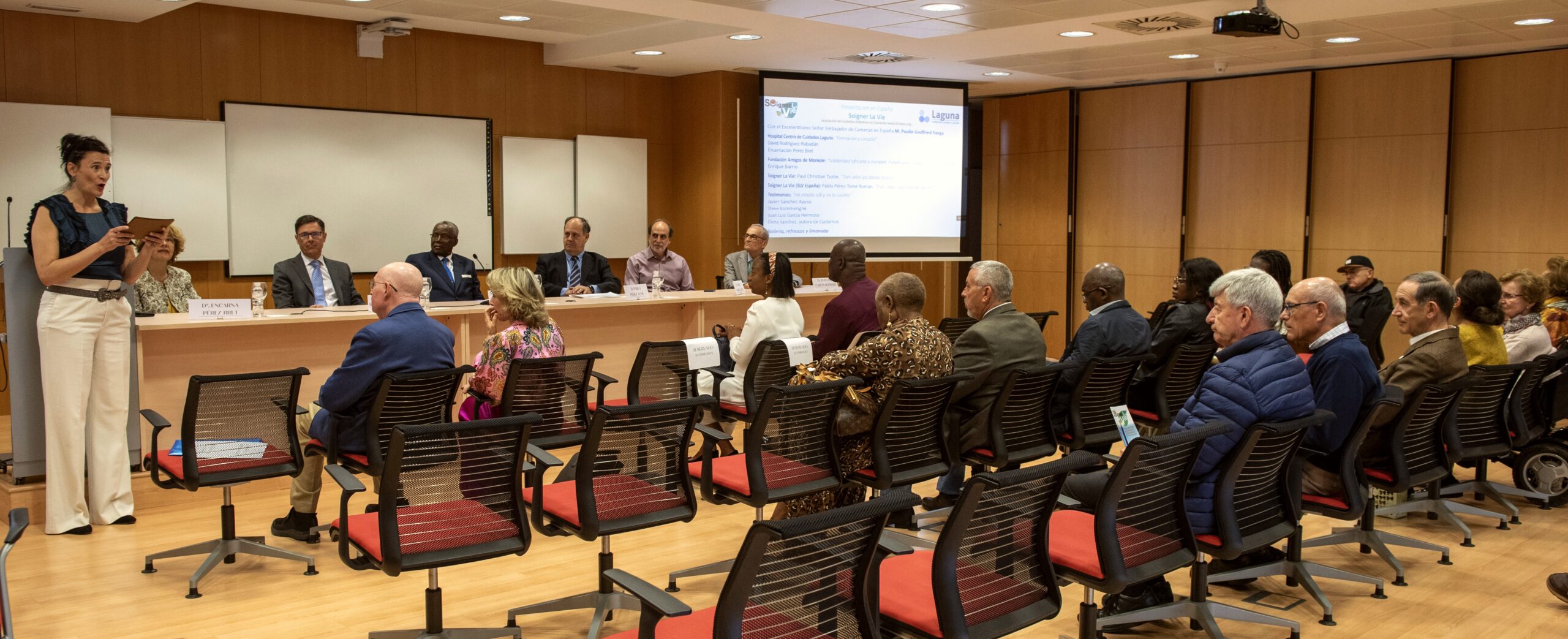El mensaje llegó de un modo poliédrico para entender la necesidad, los fines y los logros de la Asociación y los distintos modos de ayudar desde España y Europa. CARLOS DE LA CALLE.