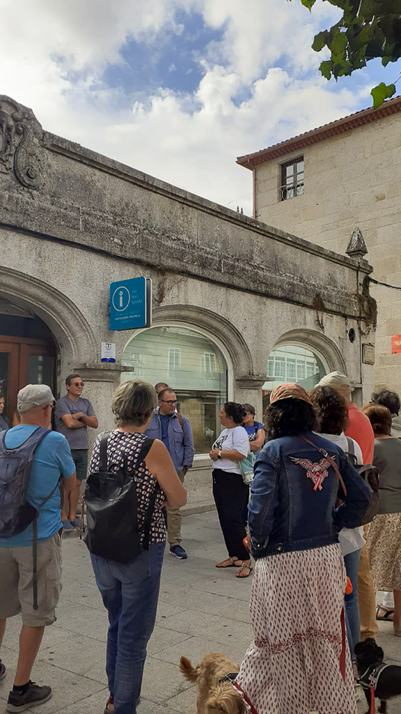 Visita guiada por Suso Vila en 2023. ARCHIVO.