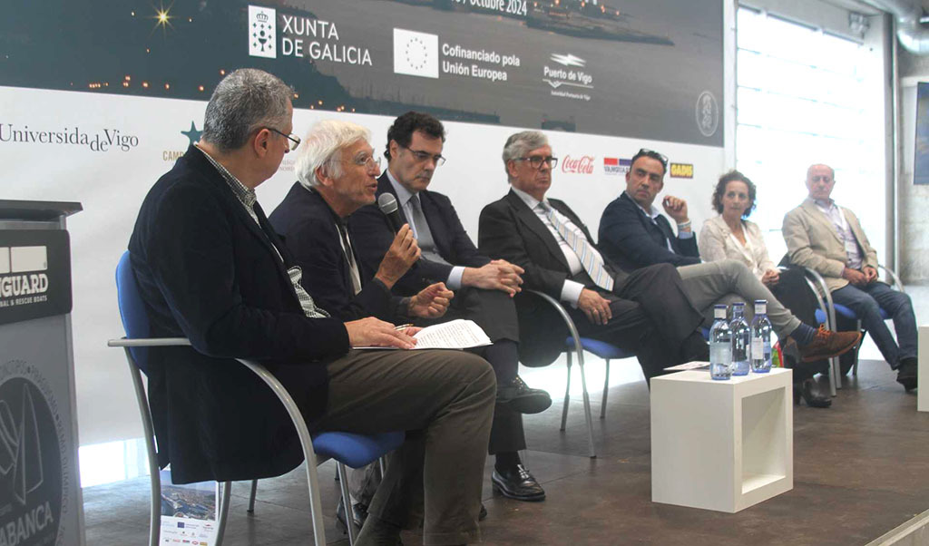 Juan Vieites presidente de los  empresarios gallegos, participó en la apasionante mesa de las conservas. MOEBIUS.