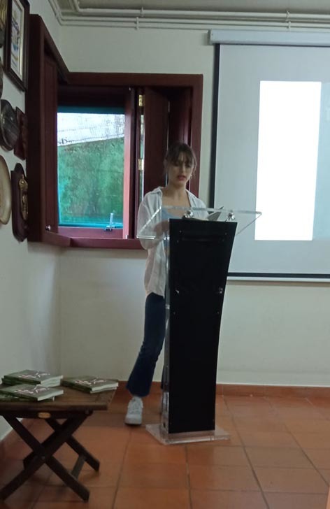 Iría Aldegunde, en Gres. Vila de Cruces.