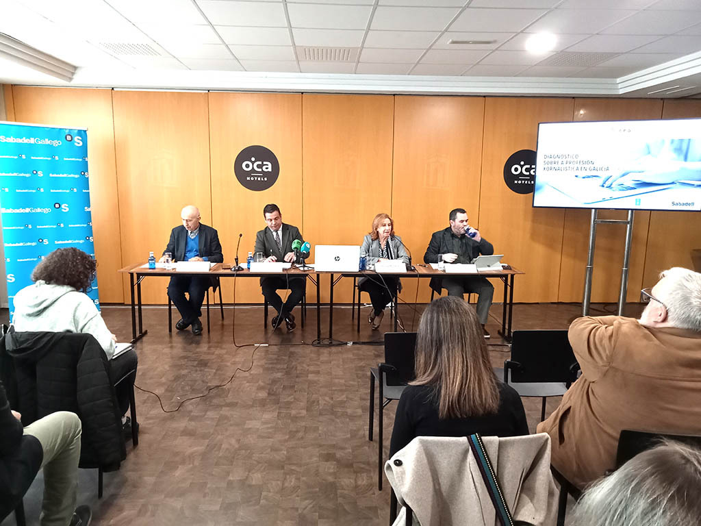 De izquda. a dcha. Xosé López, Pedro Rojo, María Méndez, Virgilio Costas