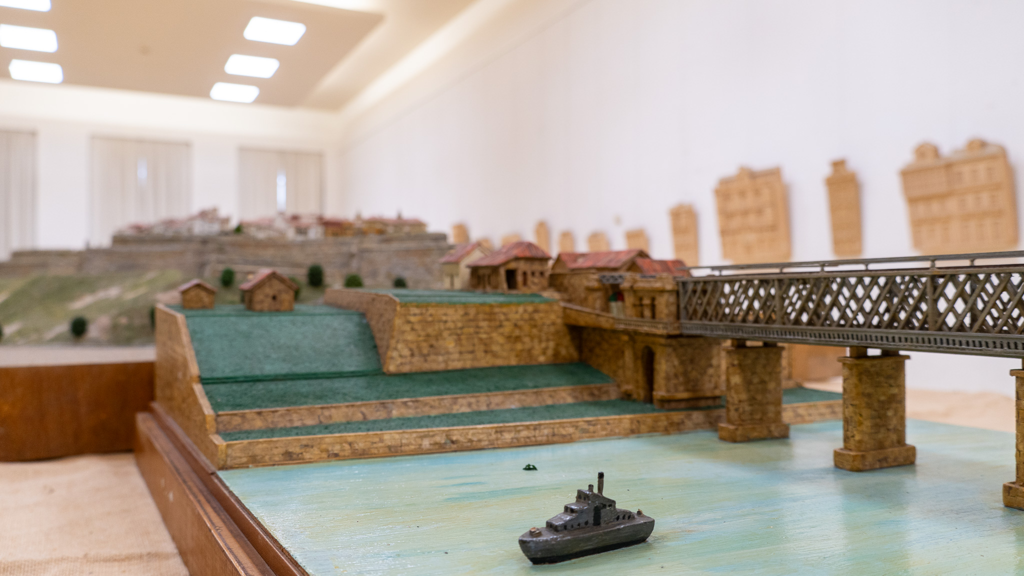 22042025 Exposición maquetas Clotet (1)