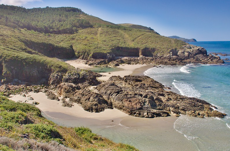 Escapada a la Ría de Lires: Un Oasis de Tranquilidad en la Fisterra.