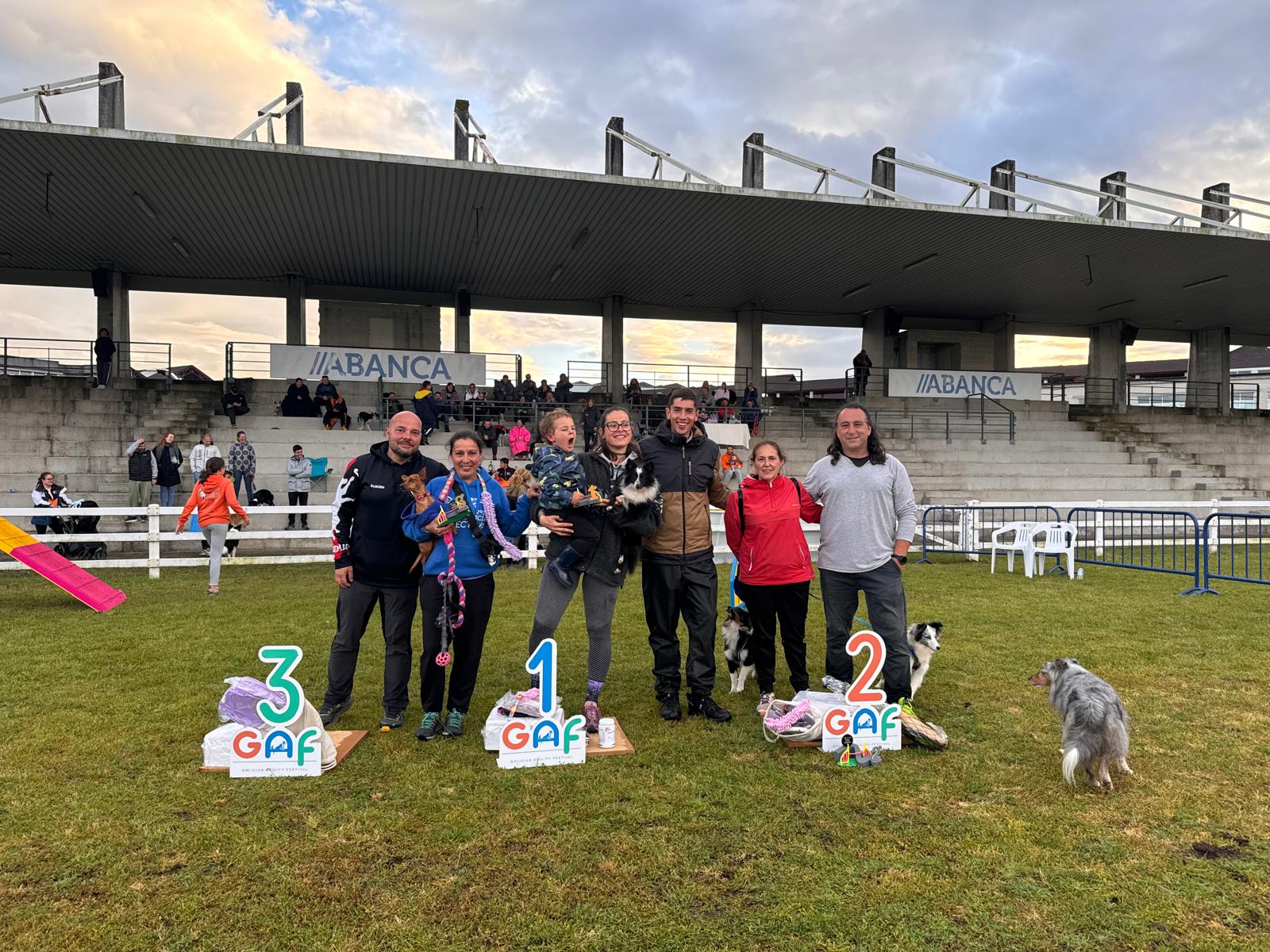 Podium Categorías Perros Pequeños Open Nudesa