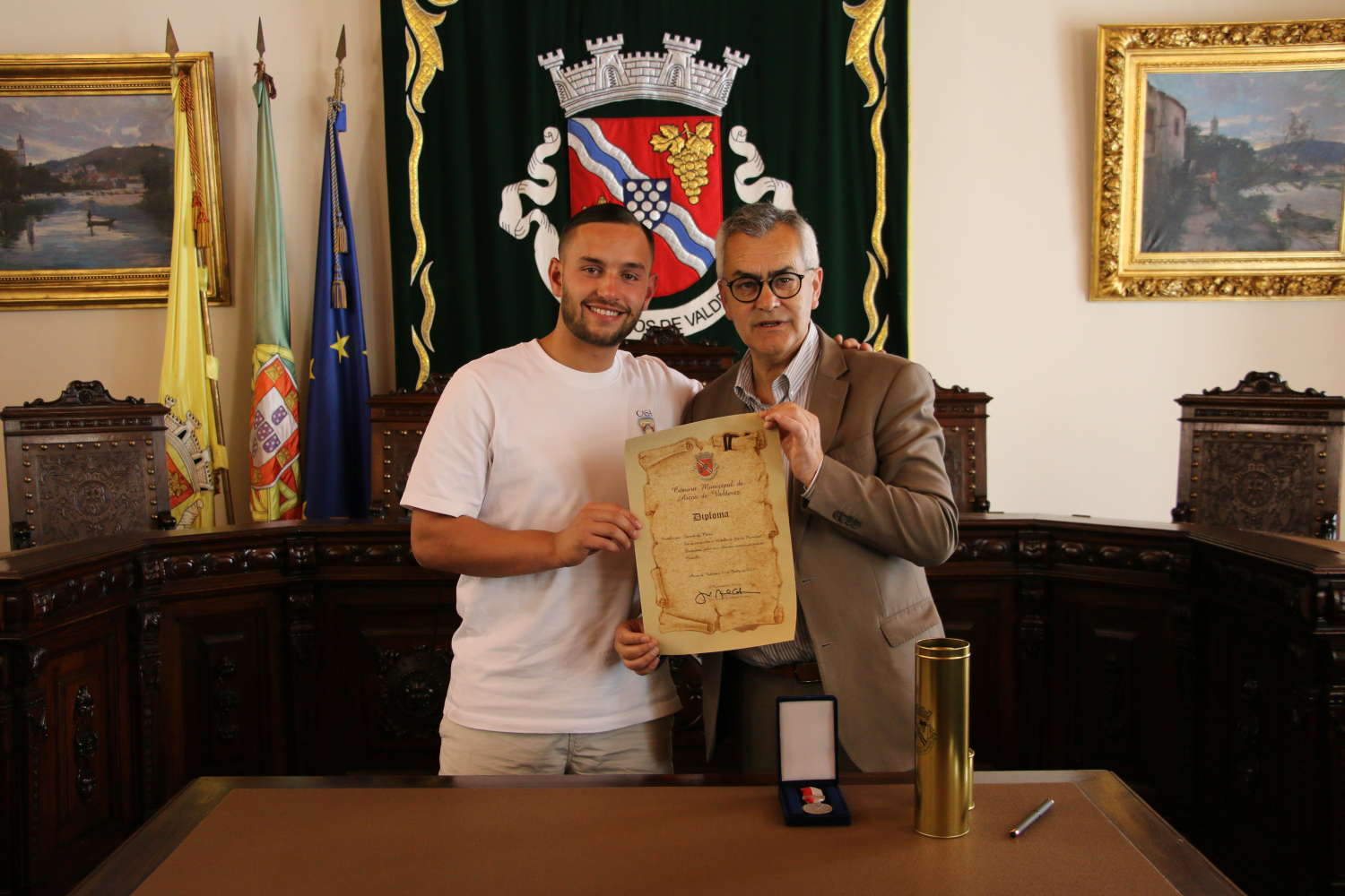 Steven da Costa e Olegário Gonçalves.