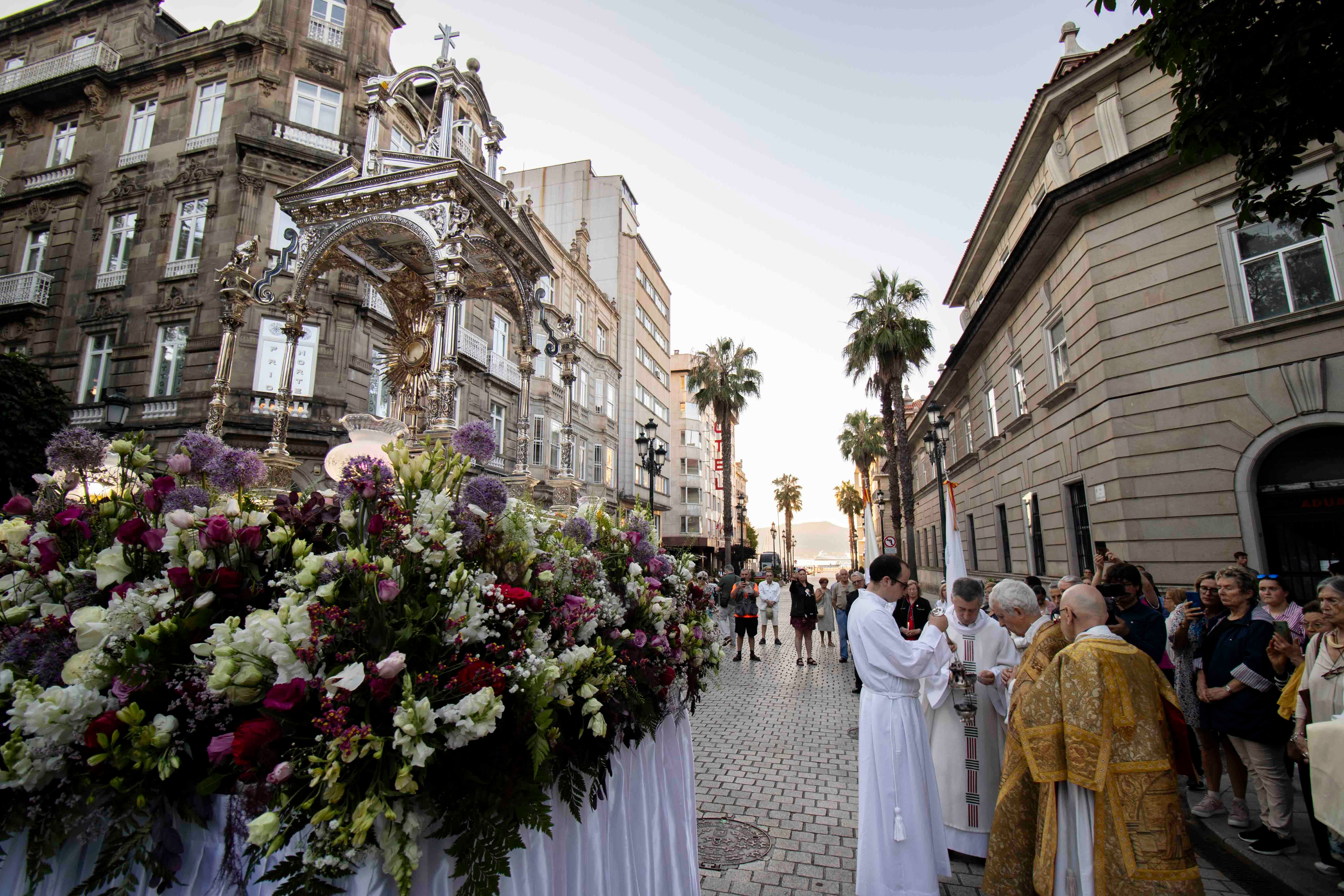 Bendición de lo mares dentro de  la procesión de Corpus en Vigo. ARCHIVO.