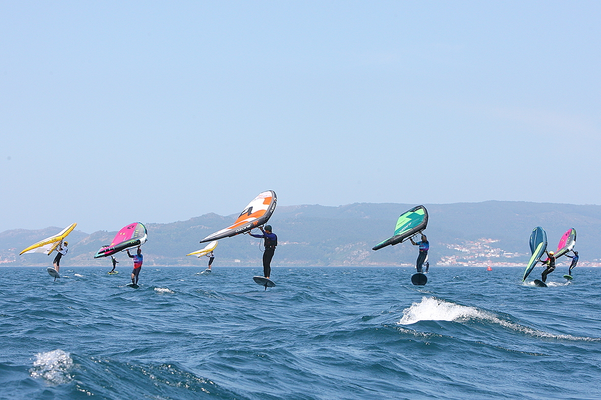 Armonía perfecta entre viento y mar. Belleza y velocidad en el wingfoil.