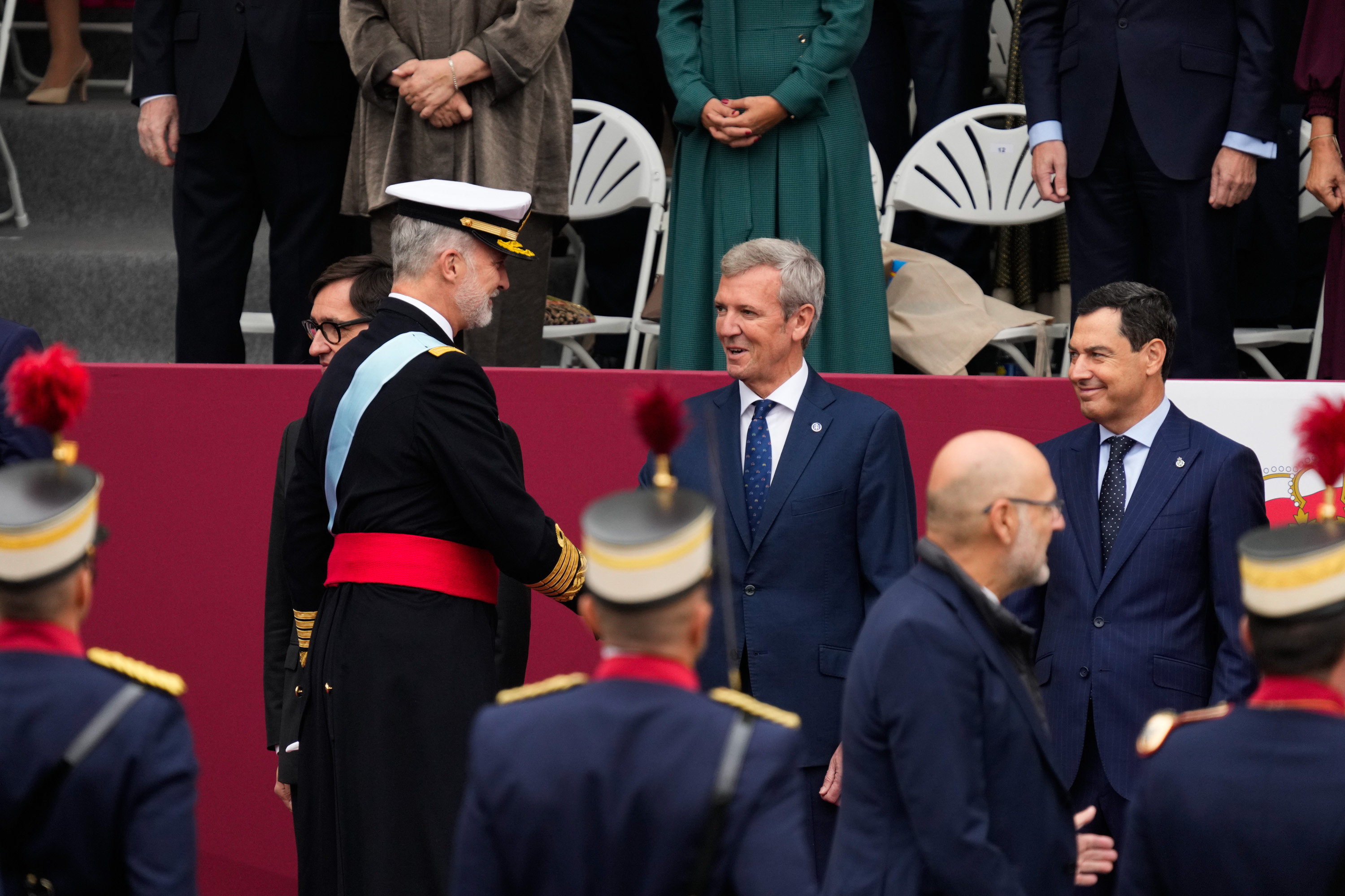presidente da Xunta, Alfonso Rueda, participa no acto solemne de homenaxe á bandeira nacional e desfile militar con motivo da Festa Nacional de España. Praza Cánovas del Castillo (Madrid), 12/10/25.