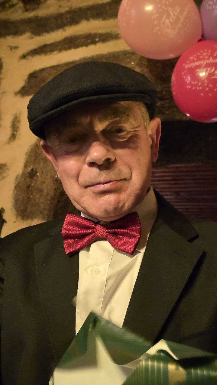 Maximino Fernández Sendín, durante la celebración de su cumpleaños en la Casa.Museo este 6 de febrero. R. LEDO.