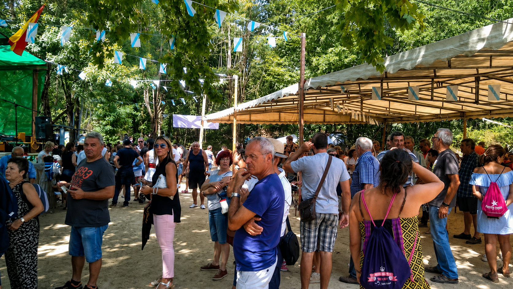 Romaría do Cristo do Piñón en Padróns, unha das citas máis concorridas e queridas da parroquia, con veciñanza, música e comida campestre baixo a carballeira.